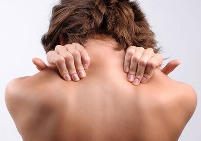 How does the osteocondrosis of cervical spine manifest